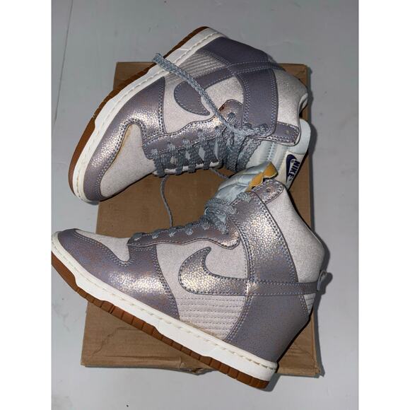Nike women’s dunk sky high silver 6.5Y - Picture 3 of 9